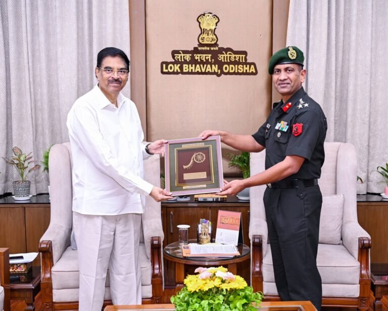 Army Commander Meets Odisha Governor at Lok Bhavan; Regional Security Discussed