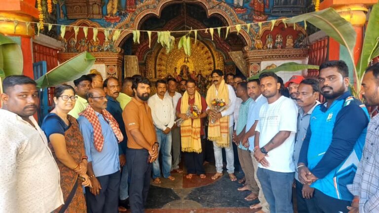 DILIP RAY JOINS VISHWAKARMA PUJA CELEBRATIONS IN CUTTACK’S JAGATPUR