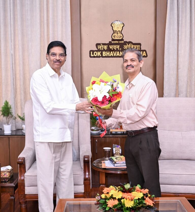 OUSSSC Chairman Rashmi Ranjan Swain Meets at Lok Bhavan, Discusses Commission Affairs
